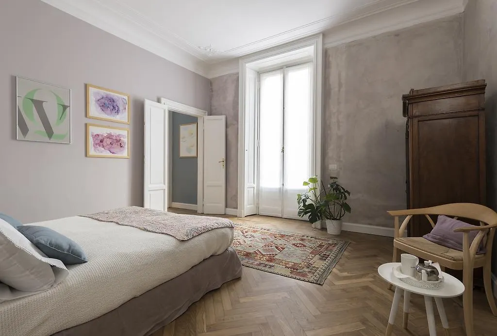 Zebra Rosso Apartment Milan